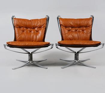 FÅTÖLJER, ett par "Falcon chair", Sigurd Russel, Vatne möbler, Norge, 1970-tal.