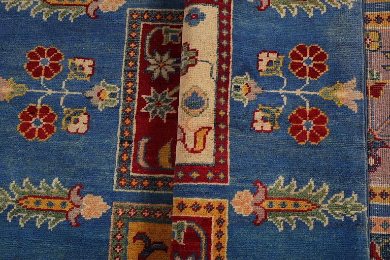 Matta, Ziegler Kazak, ca 242 x 176 cm.