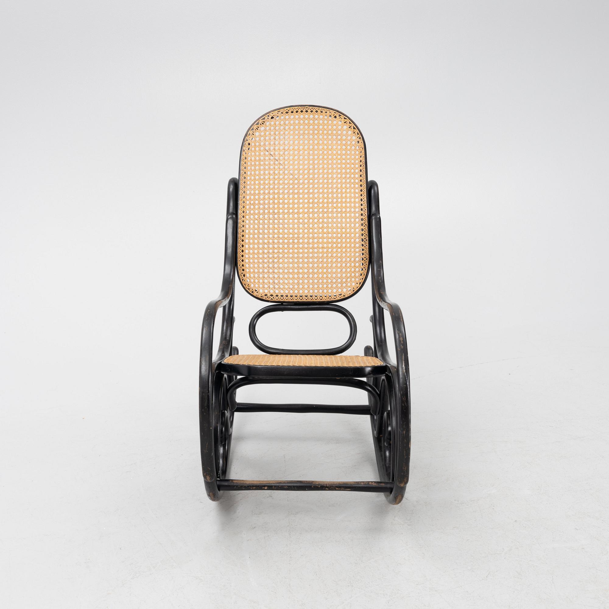 A rocking chair, possibly Thonet, early 20th century.