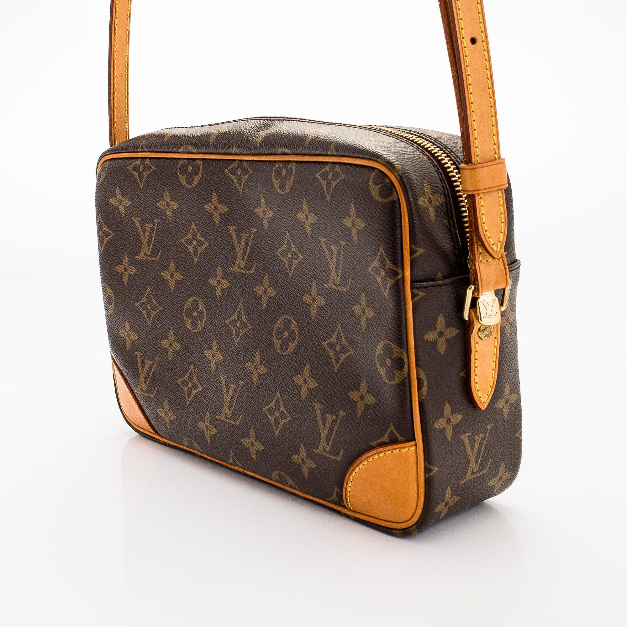 Louis Vuitton, a Monogram Canvas 'Trocadero 27' Bag.