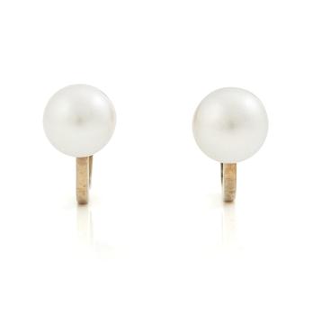 595. Wiwen Nilsson, a pair of earrings, gilded silver with pearls, Lund 1943.