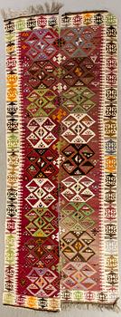 KELIM  semiantik två våder, ca 435 x 84 samt ca 413 x 83 cm.