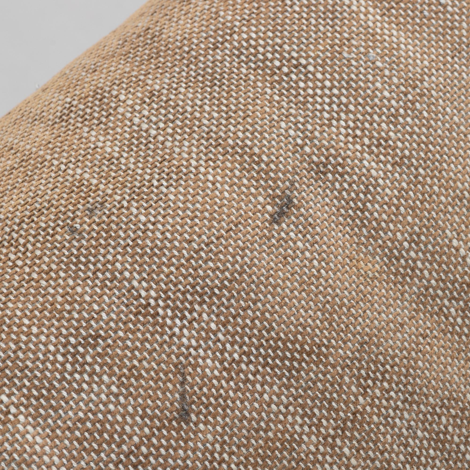 Soffa och sittpuff, 2000-tal.