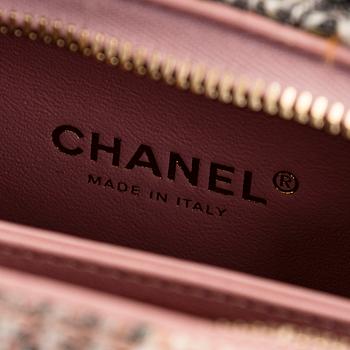 Chanel, a "Small Tweed Filigree Vanity Case" bag, 2019.