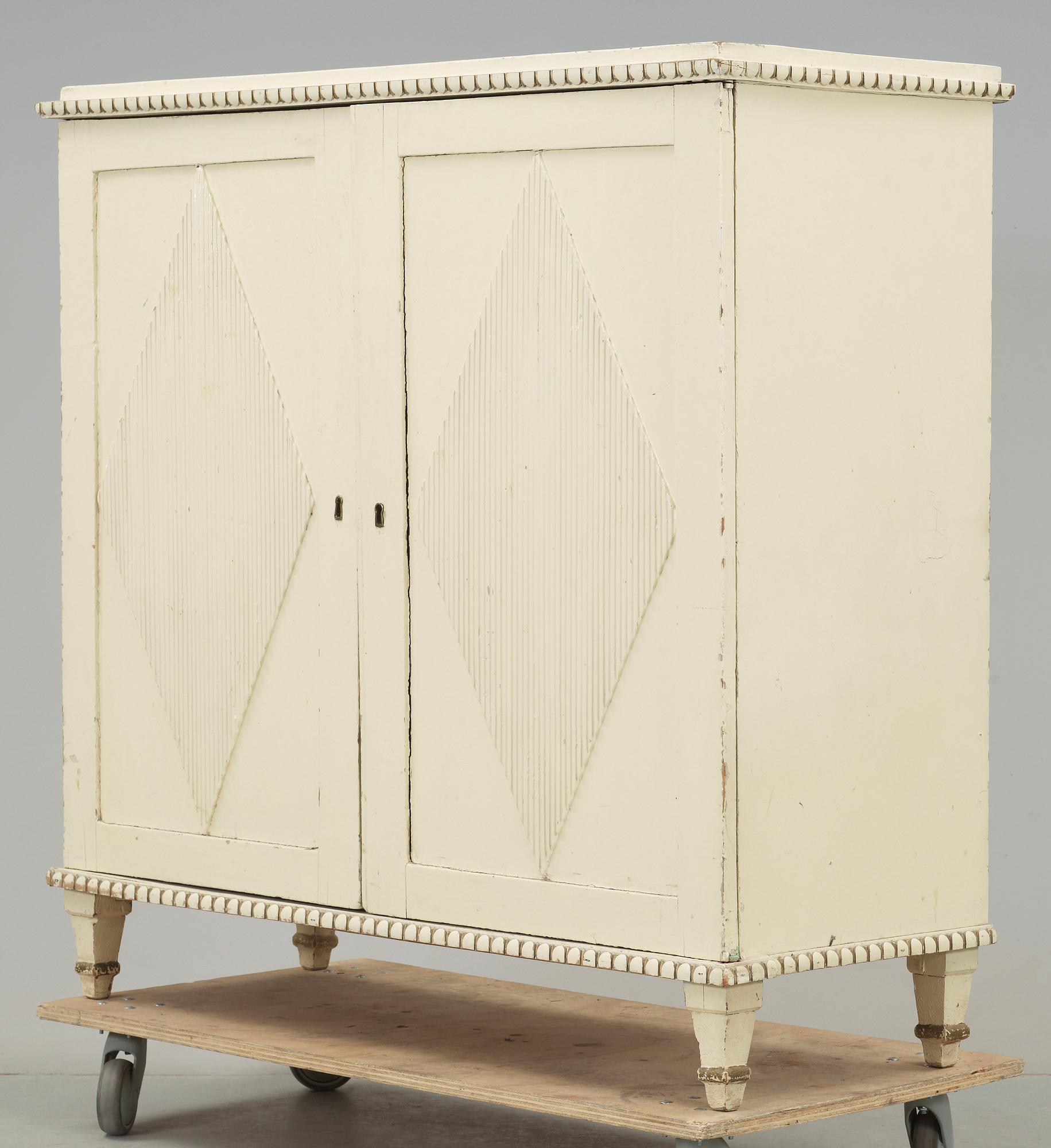 SKÄNK, sengustaviansk/sengustaviansk stil, 1800-tal.