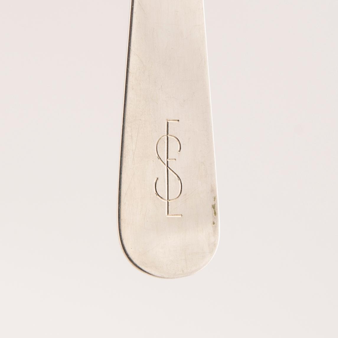 Wiwen Nilsson, uppläggningsbestick 4 delar, silver. 1967 och 1970.