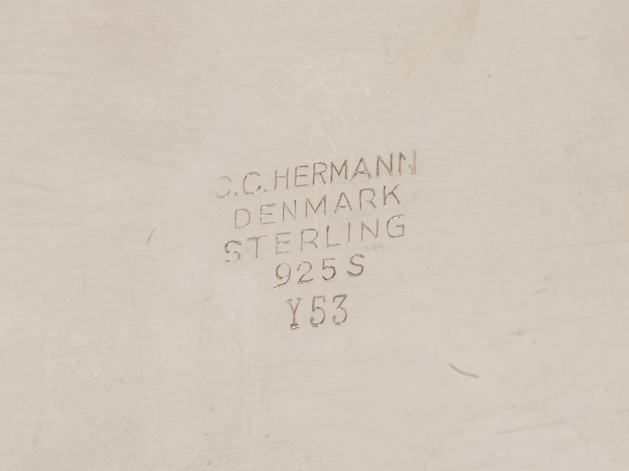 CIGARETTSKRIN, silver. C.C Hermann. Sterling. Danmark 332g.