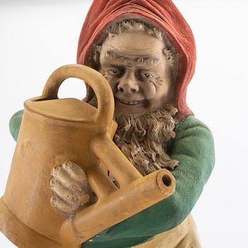 Tomte, troligen Tyskland 1900-talets första hälft/mitt bemålad terrakotta.