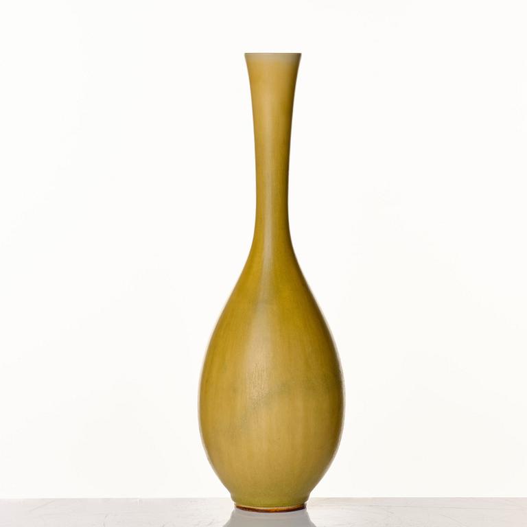 Berndt Friberg, a stoneware vase, Gustavsberg studio, Sweden 1954.