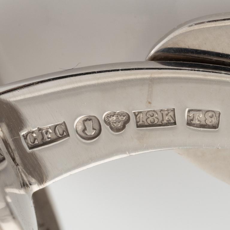 Frackknappar och manschettknappar, 18K vitguld med briljantslipade diamanter.