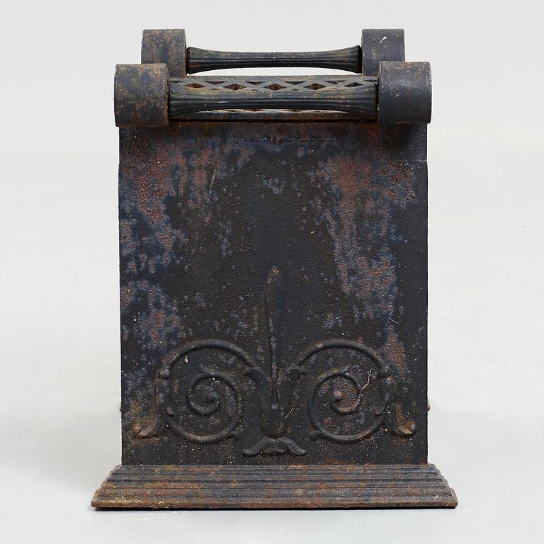 A Folke Bensow Swedish Grace cast iron stool, model 'Taburett Nr 1', Näfveqvarn, Sweden circa 1925.