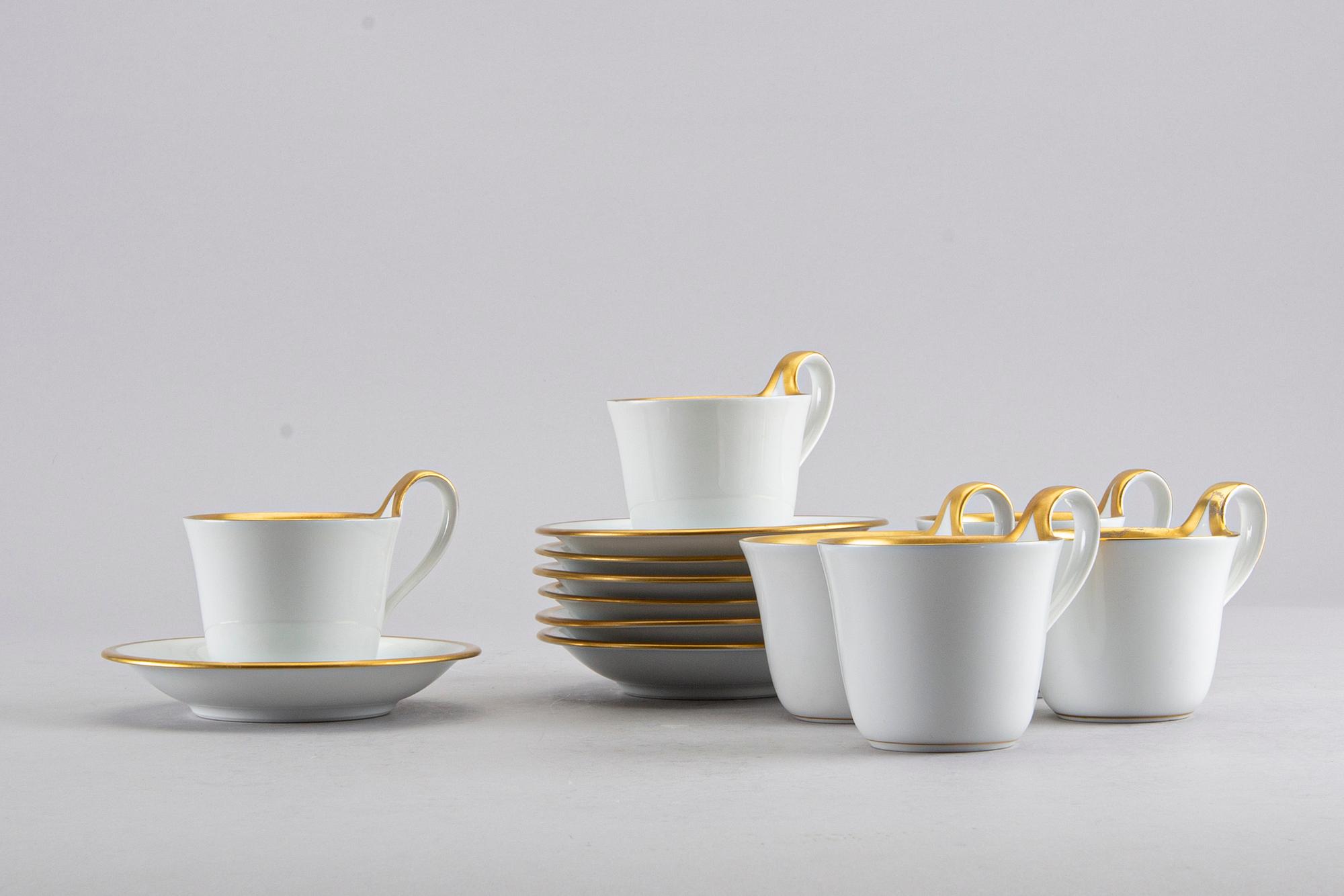 Six coffee cups Bing & Gröndahl, model 485, late 20th century.