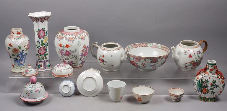 PARTI KINAPORSLIN, 12 delar, 1700-1900-tal.