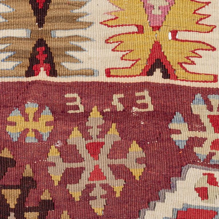 Matta, Kelim, semiantik, ca 380 x 180 cm.