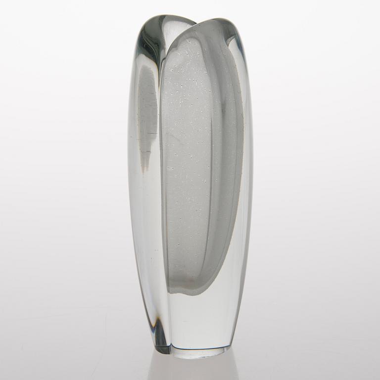 A glass vase signed K. Franck, Nuutajärvi Notsjö -57.