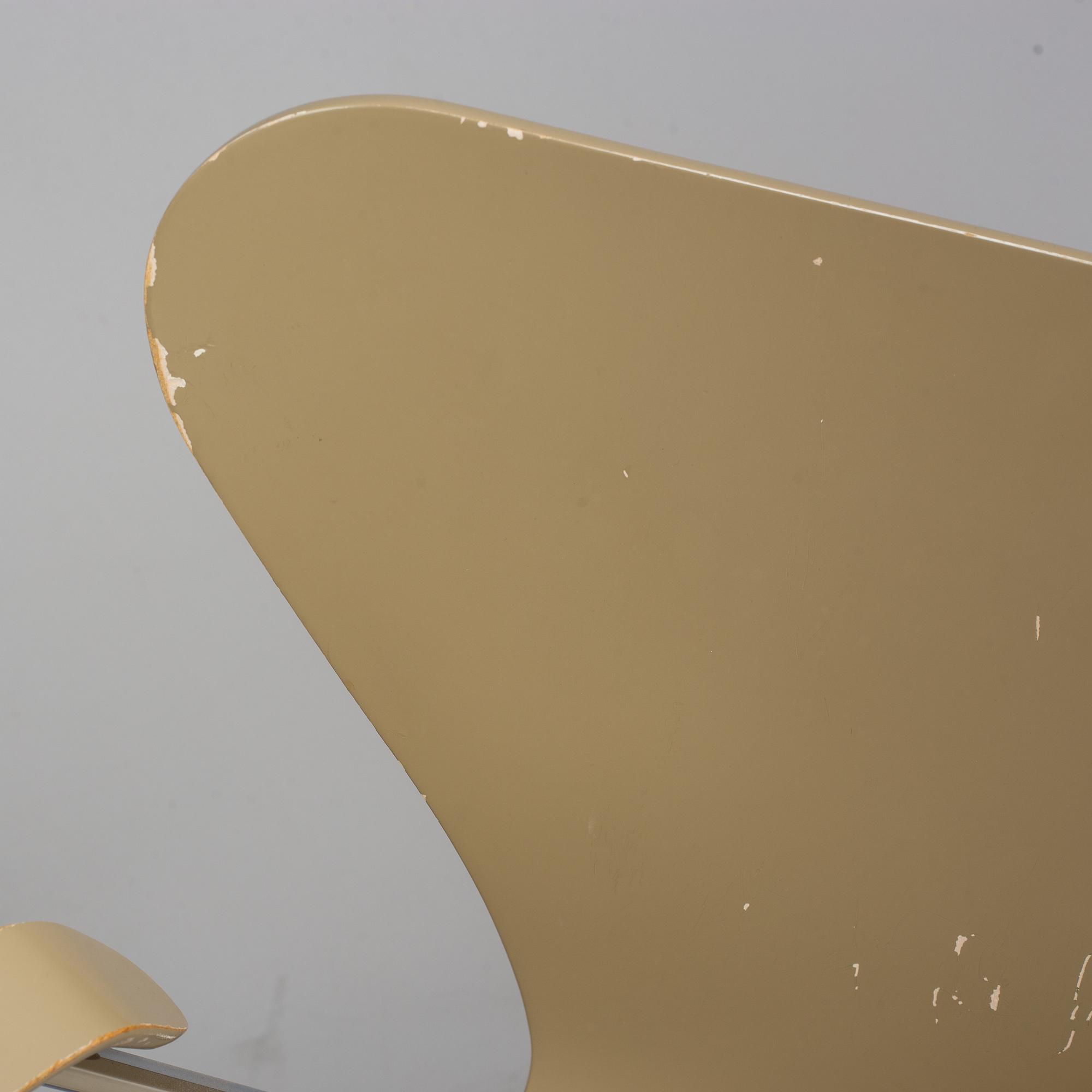 ARNE JACOBSEN, eight 'Series 7' armchairs from Fritz Hansen, Denmark.