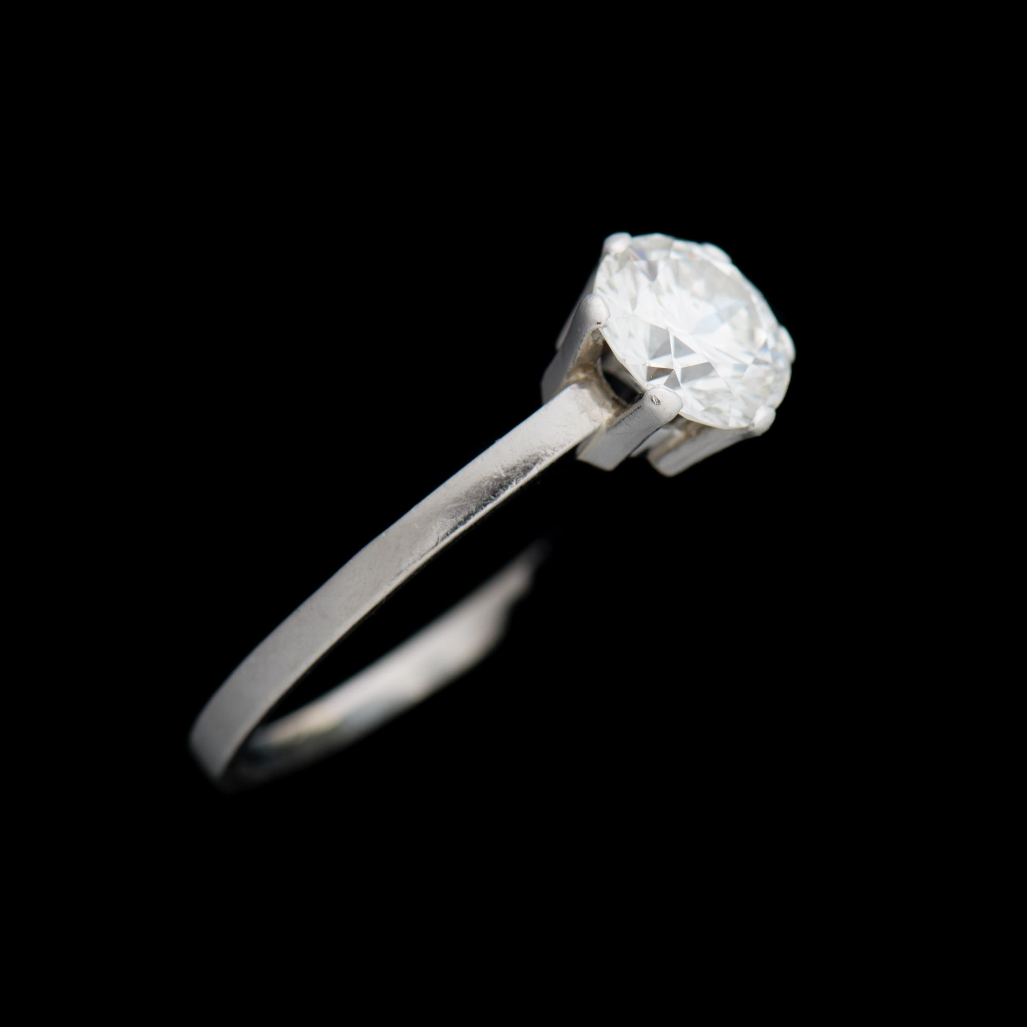 SORMUS, briljanttihiottu timantti, platinaa. A. Tillander.