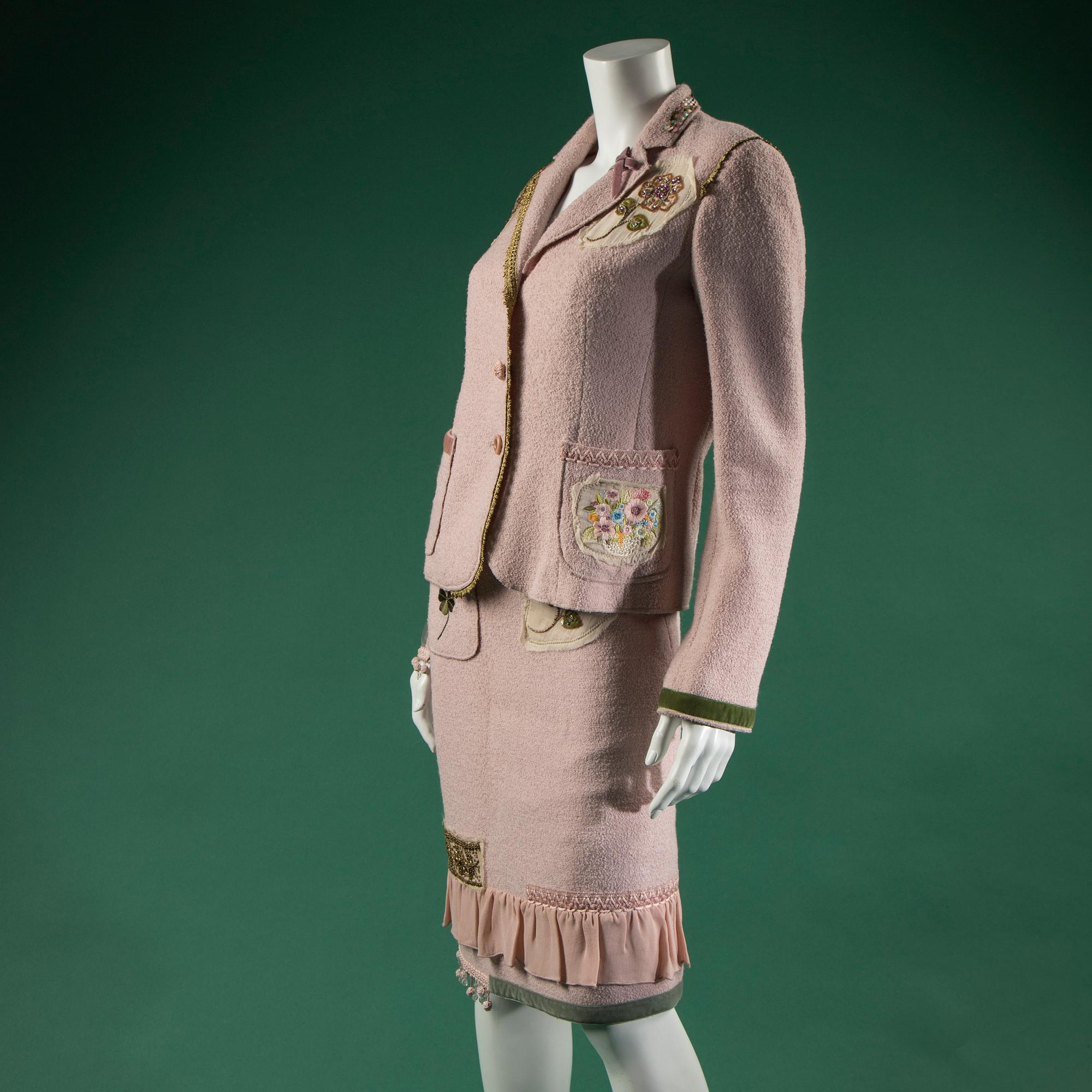 DRÄKT, MOSCHINO, italiensk storlek 40/42.