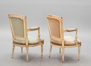 KARMSTOLAR, ett par, Louis XVI-stil, 1900-talets början.