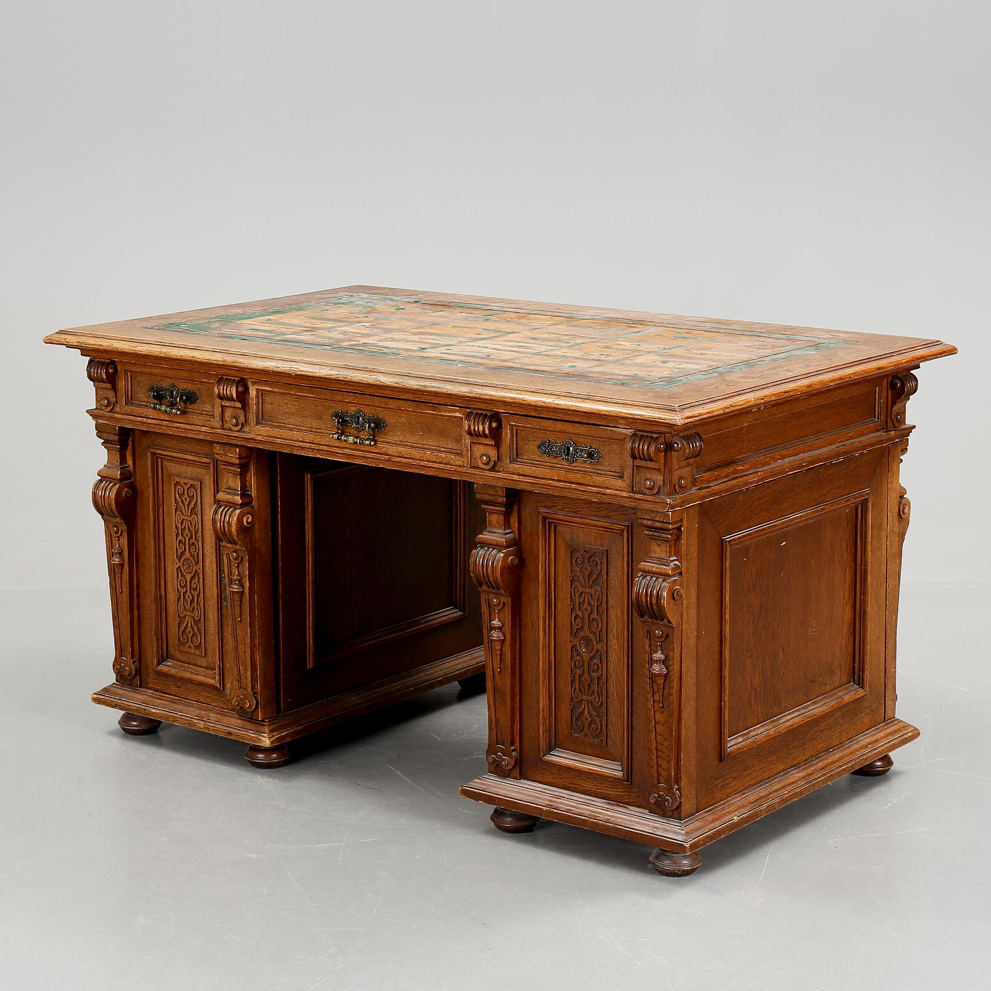 SKRIVBORD, nyrenässans, 1800-talets slut.