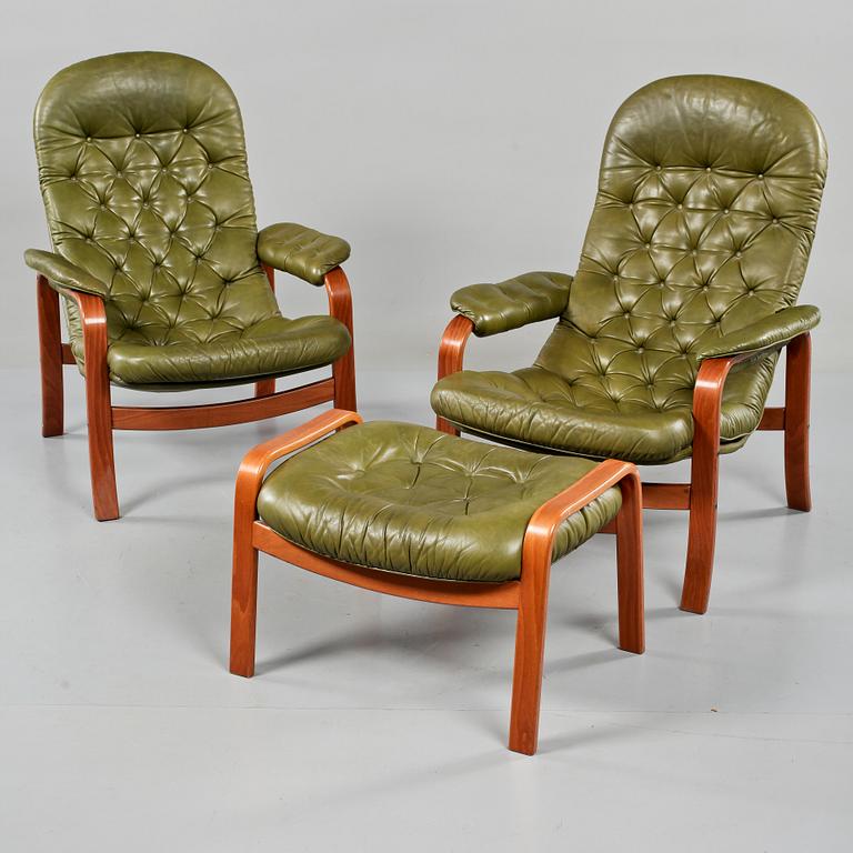FÅTÖLJER, ett par, samt FOTPALL, Göte Möbler, 1900-talets andra hälft.