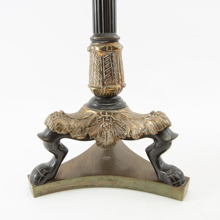 Kandelabrar ett par Empire-stil omkring 1900.