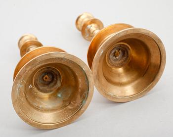 LJUSSTAKAR, 1 par, barockstil, Skultuna, 1900-talets första hälft.