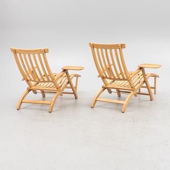 A pair of deck chairs, late 20th/ 21st century.