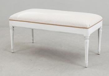 BÄNK. Gustaviansk stil. 1800/1900-tal.