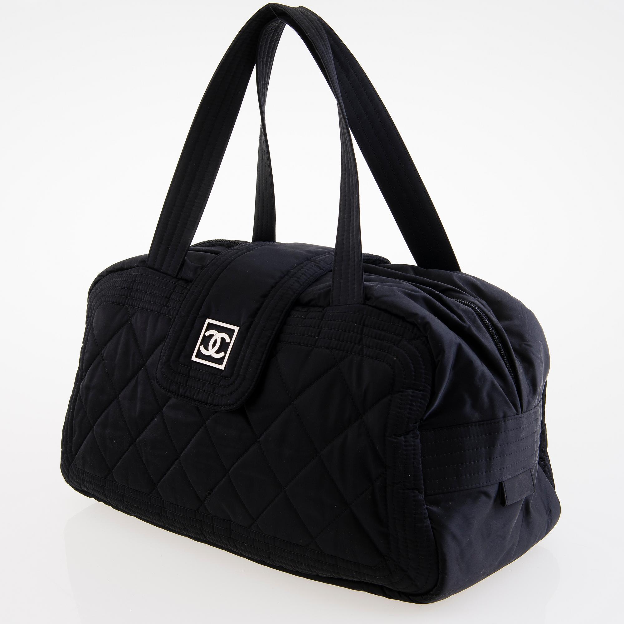 CHANEL Black Quilted Nylon Sports Bag. Bukowskis