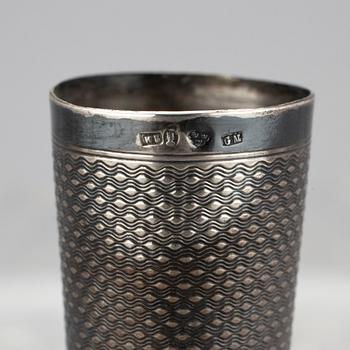 UPPSATSFAT, silver och glas. Gustaf Möllenborg, Stockholm 1875.