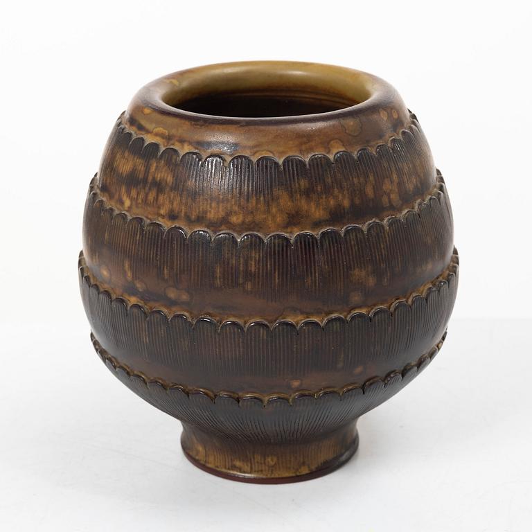 Wilhelm Kåge, a stoneware Farsta vase, Gustavsberg Studio, Sweden 1950.