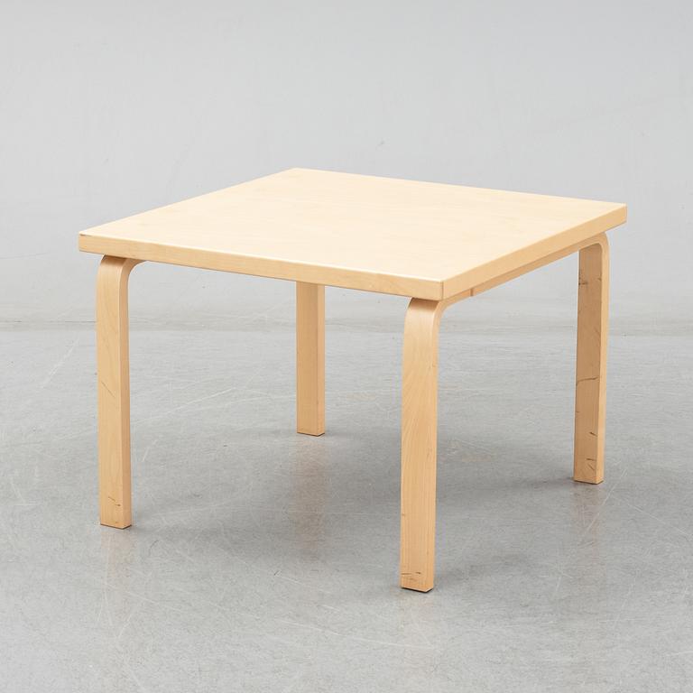 Alvar Aalto, a birch coffee table, Artek, Finland, 2002.