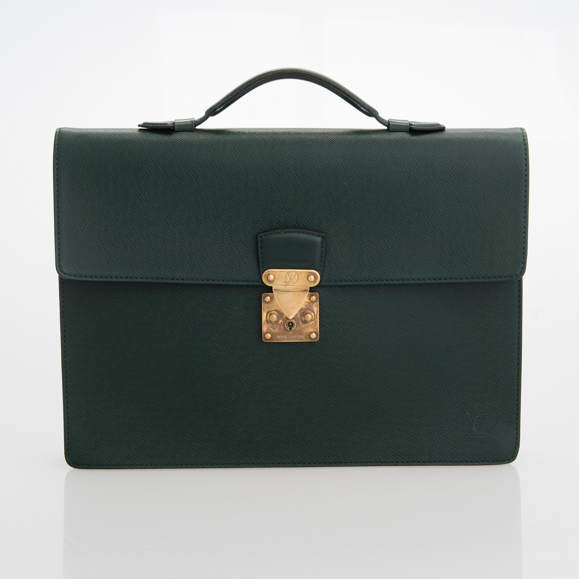 Louis Vuitton, A Taiga leather 'Minuto' Briefcase.