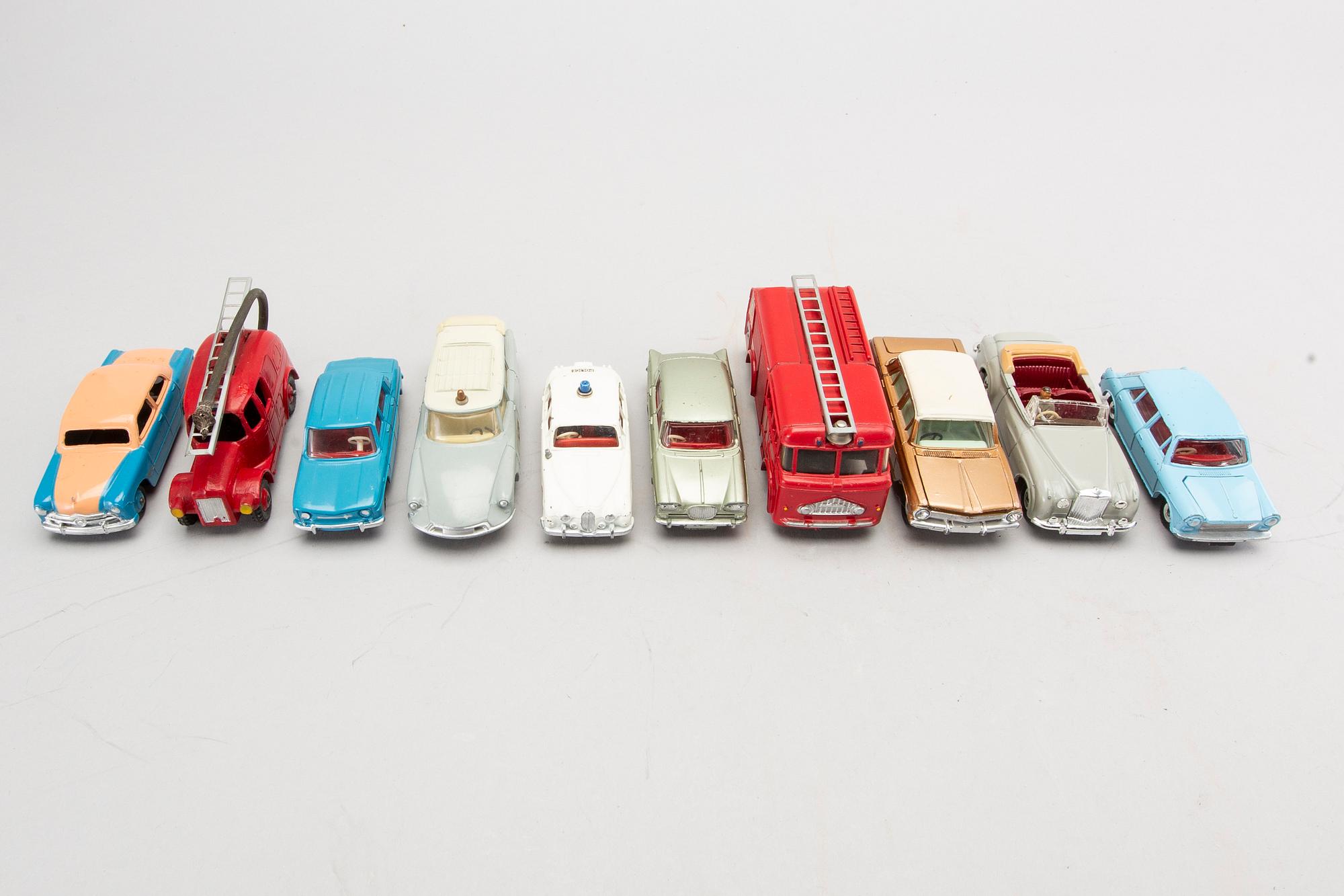 BILAR 10 st Dinky Toys 1950/60-tal.