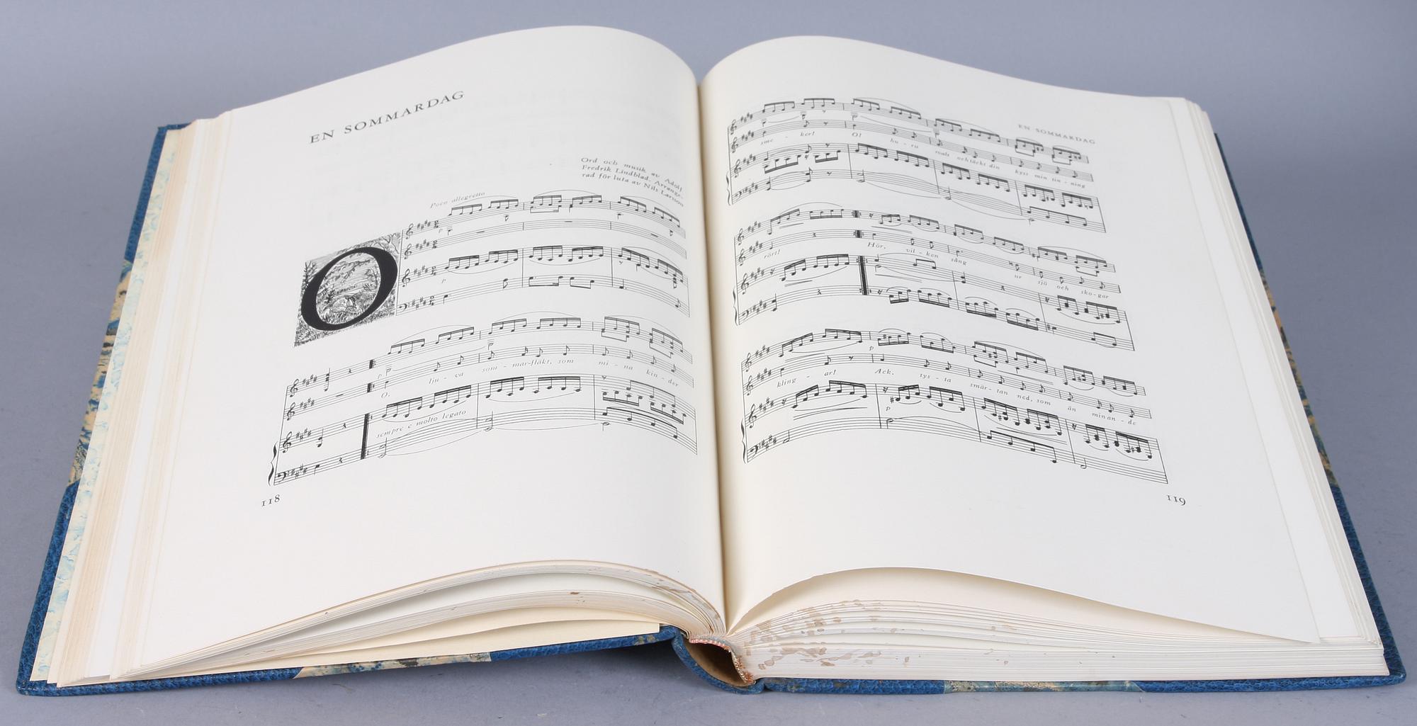 BÖCKER, 2 st, "Svenska ballader och visor" och "Ur Göteborgs konstsamlingar".