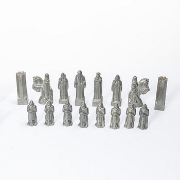 Tore Strindberg, Chess pieces, 32 pcs, Herman Bergmans Gjuteri, Stockholm.