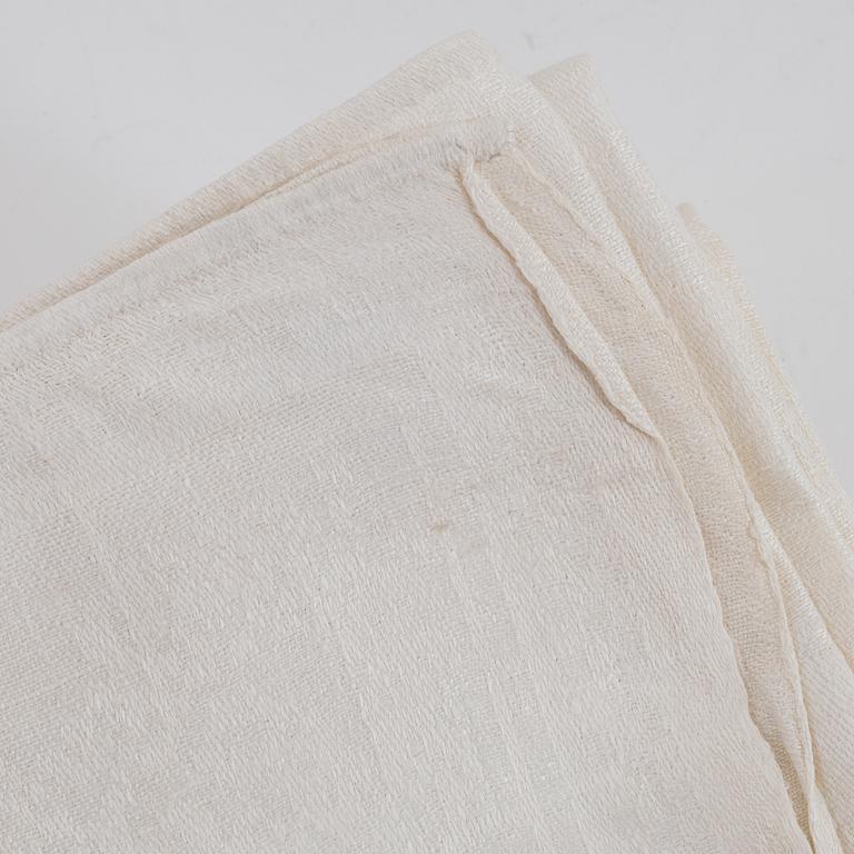 Twelve linnen napkins, 19th century.