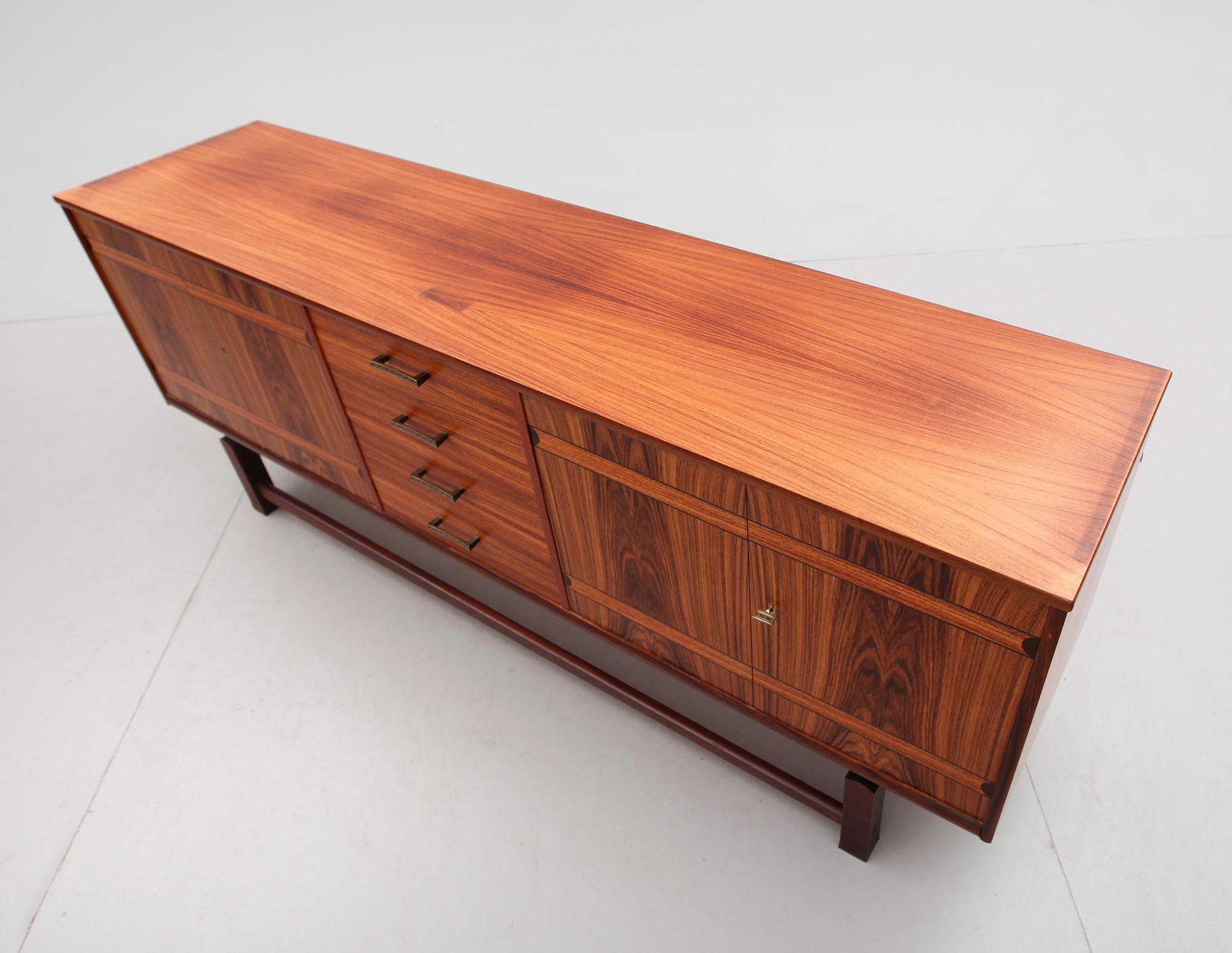 SIDEBOARD, Ajfa, Tibro, 1900-talets andra hälft.