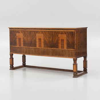 Sideboard, Modell "Brunbäck", Swedish Grace, Svenska Möbelfabrikerna Bodafors, 1930-tal.