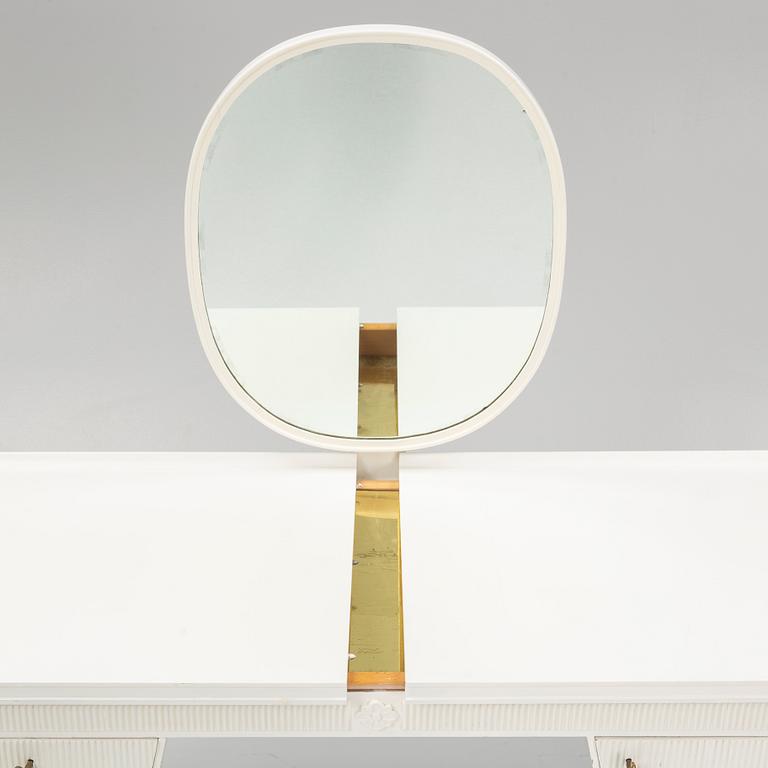 A Swedish dressing table and a bedside table, Nordiska Kompaniet, 1943.