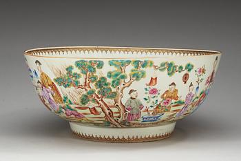 A large famille rose punch bowl, Qing dynasty, Qianlong (1736-95).