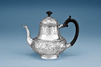547. KAFFEKANNA, silver, Holland 1837. Vikt ca 274 g.