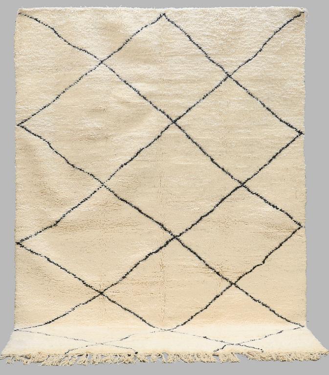 MATTA, Marocko, ca 300 x 215 cm.