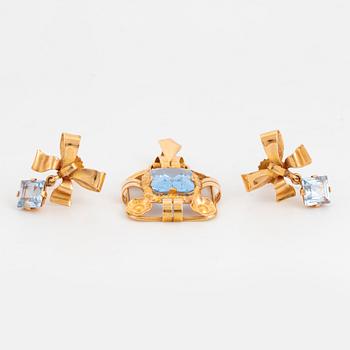 18K gold and synthetic blue spinel earrings and pendant.