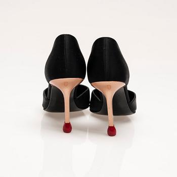 SKOR, Chanel.