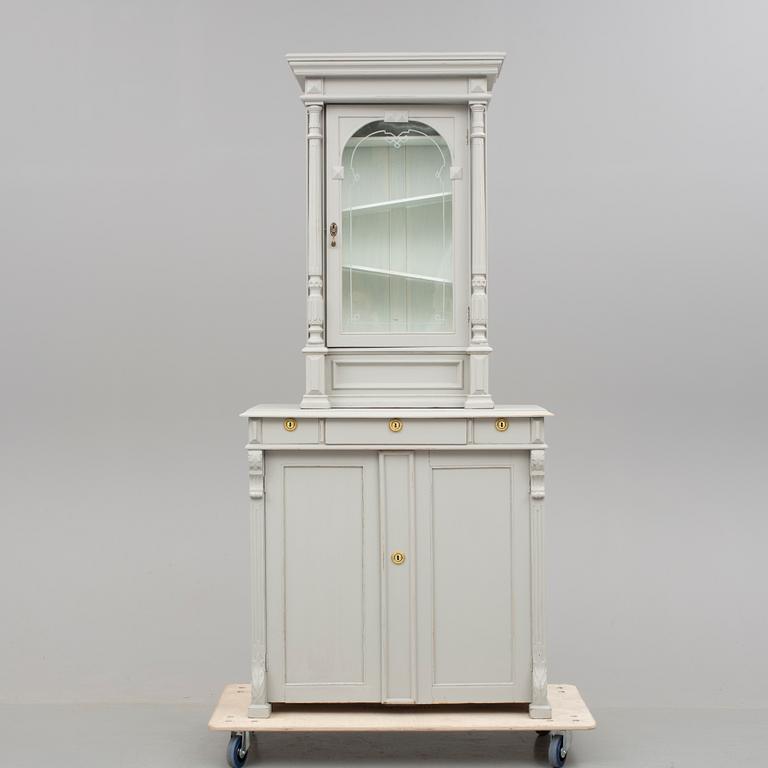 BOKSKÅP, nyrenässans, 1800-talets slut.