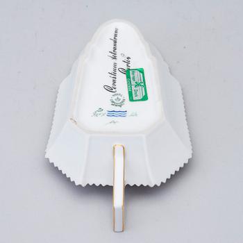 GELÉFAT, porslin, "Flora Danica", Royal Copenhagen, Danmark, 1959.