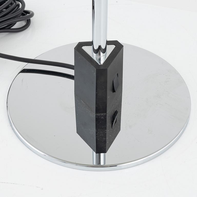 Poul Henningsen, bordslampa, "PH 4/3", Louis Poulsen, Danmark.