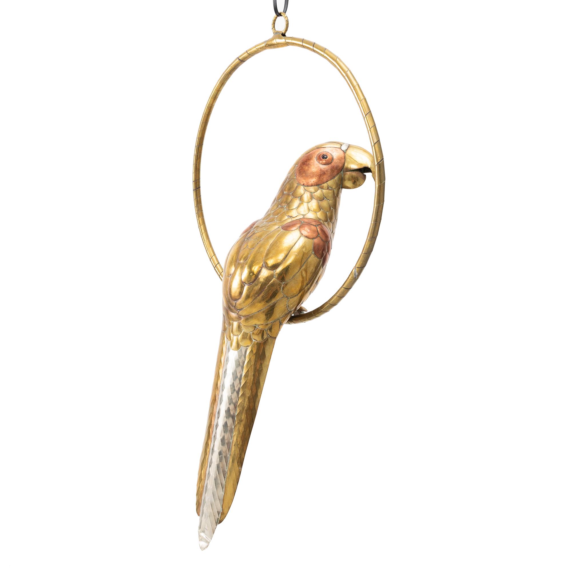 Sergio Bustamante, Parrot.